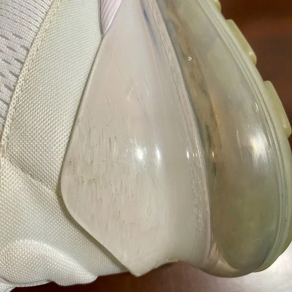 Nike White Air Max 270 Sneakers - Picture 10 of 11